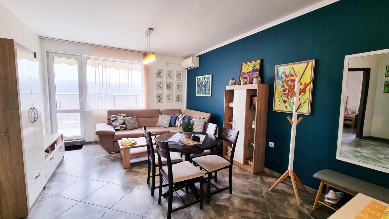 The View Veliko Tarnovo Apartment Exterior photo